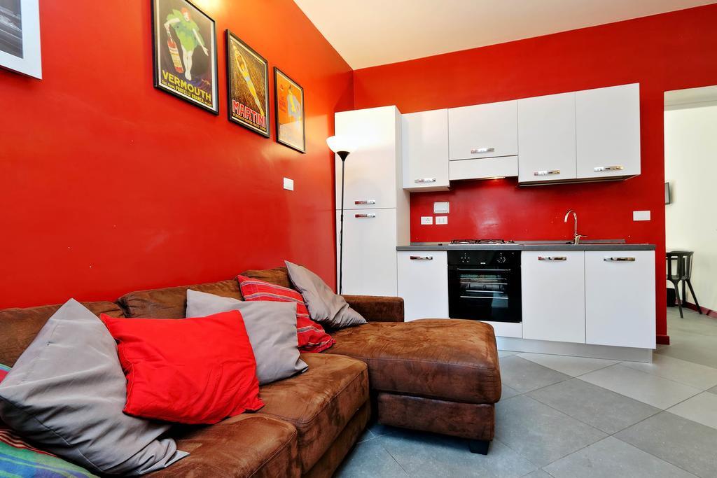 Cozy Apartment Fabia 300 Mt From Colosseum ภายนอก รูปภาพ