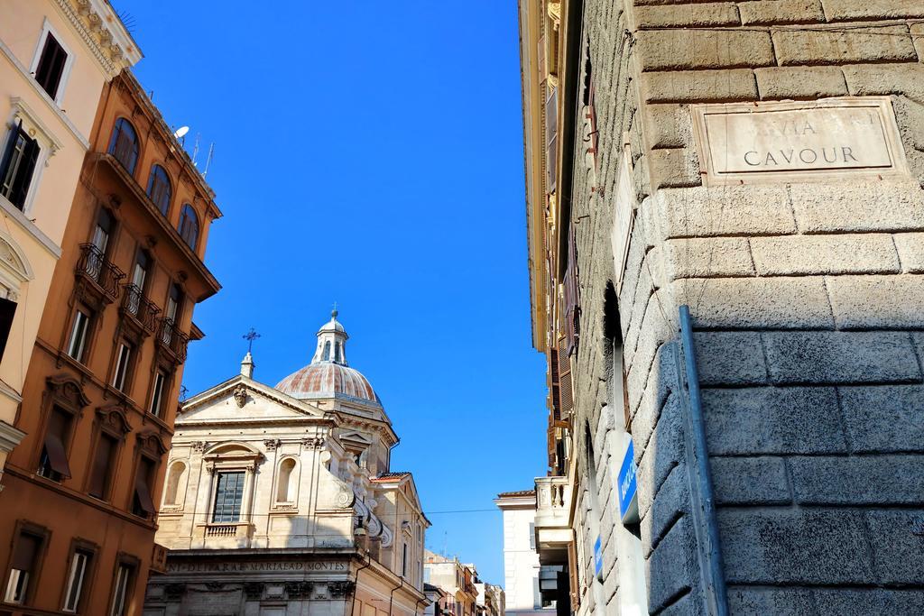 Cozy Apartment Fabia 300 Mt From Colosseum ภายนอก รูปภาพ